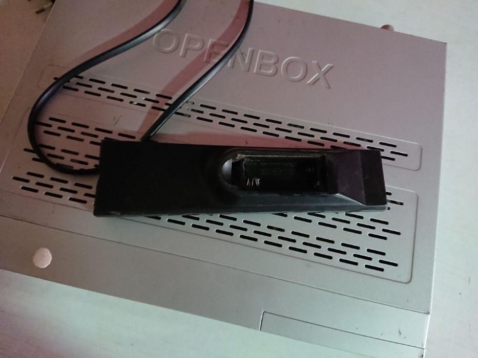 Продам спутниковый цифровой ресивер (тюнер) Openbox® X-800