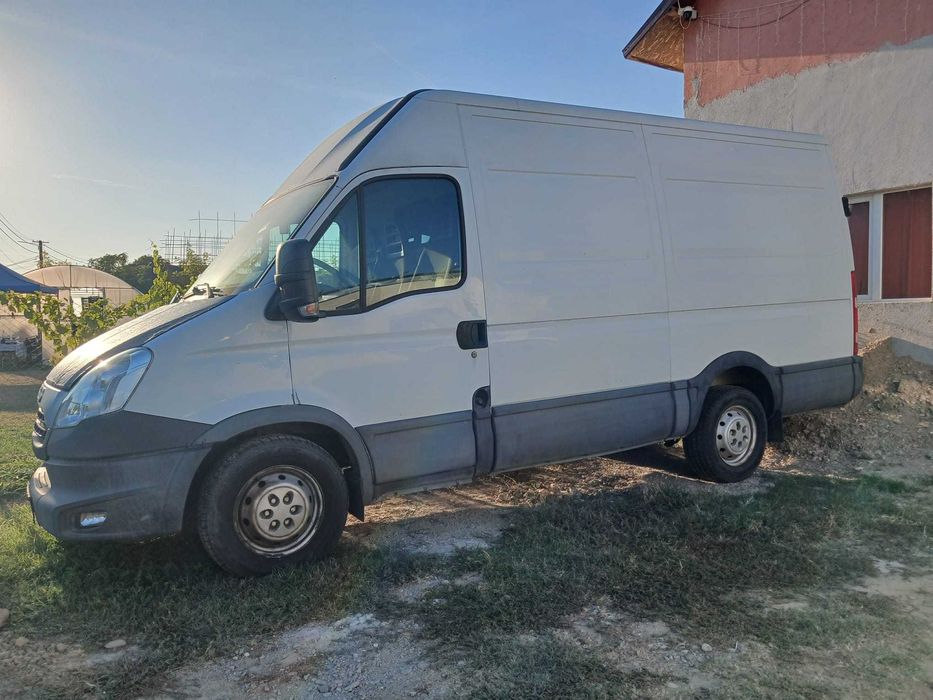 Oferta! Iveco Daily 2.3 Diesel, AC, Pilot, an 2014, inmatriculata, primul proprietar