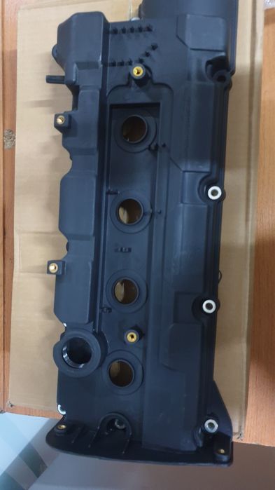 Крышка клапана HYUNDAI KIA