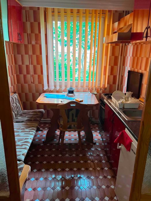 Inchiriez apartament 2 camere zona Precista