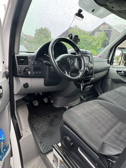 Vand sau inchiriez mercedes sprinter 316 .2.2 163 cp