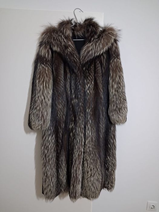 Palton lux Pasquinelli Italia-blana vulpe argintie si piele naturala