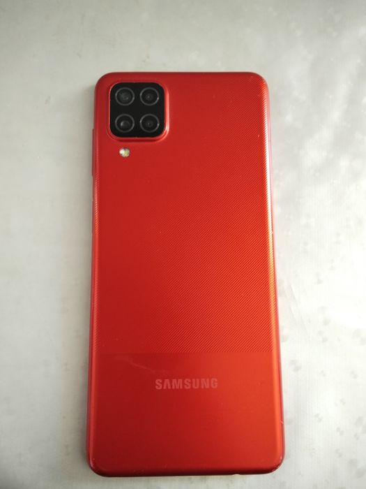 Продам или обменяю Самсунг а 12