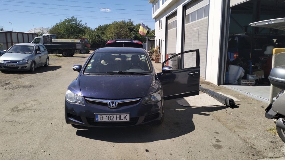 Vând sau schimb Honda Civic Hybrid 1.3 Benzina + Hybrid