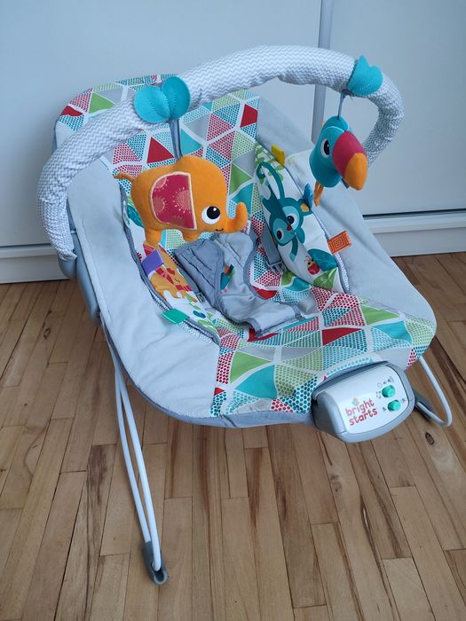 Bright Starts - Бебешки вибриращ шезлонг с мелодия