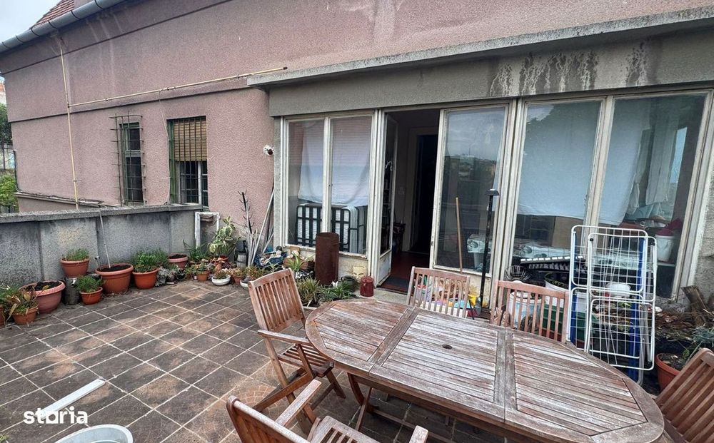 Apartament la vila - 5 camere, terasa mare - Sub Arini — fotografia 1