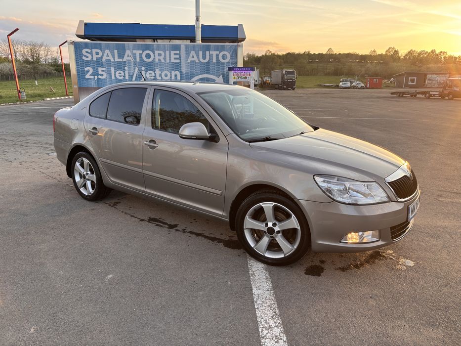 Vand Skoda octavia II (facelift) culoare deosebita/ DSG