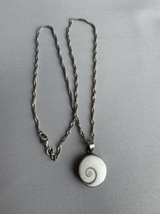 Pandantiv si lant din argint. Perla Shiva