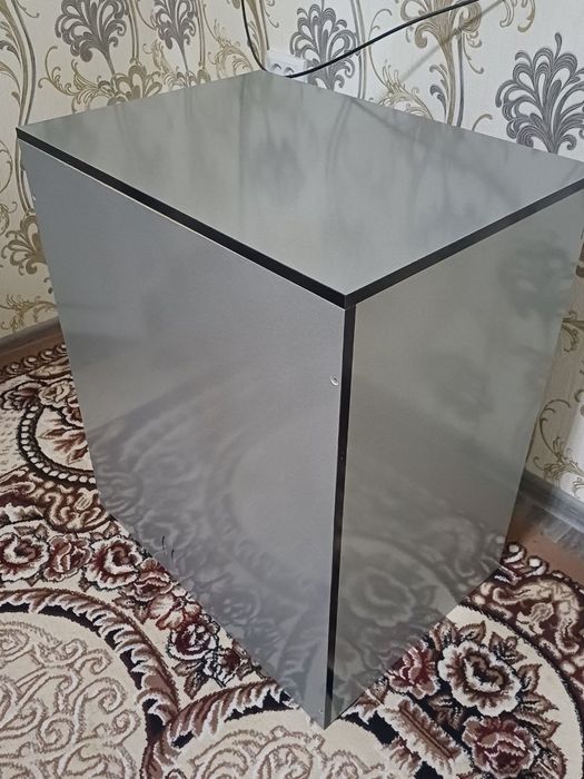 Stol sotiladi sroshna