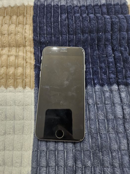 iPhone 6 в хорошем состоянии