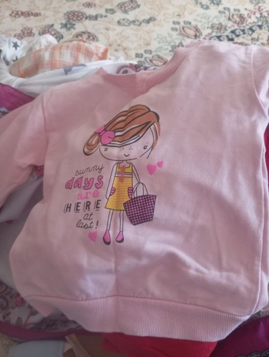 Тегін кроссовки және детский одежда