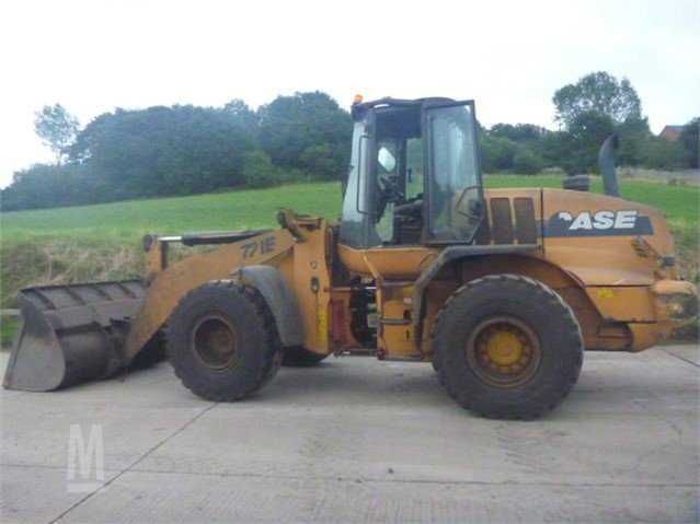 Dezmembram incarcator frontal CASE 721E