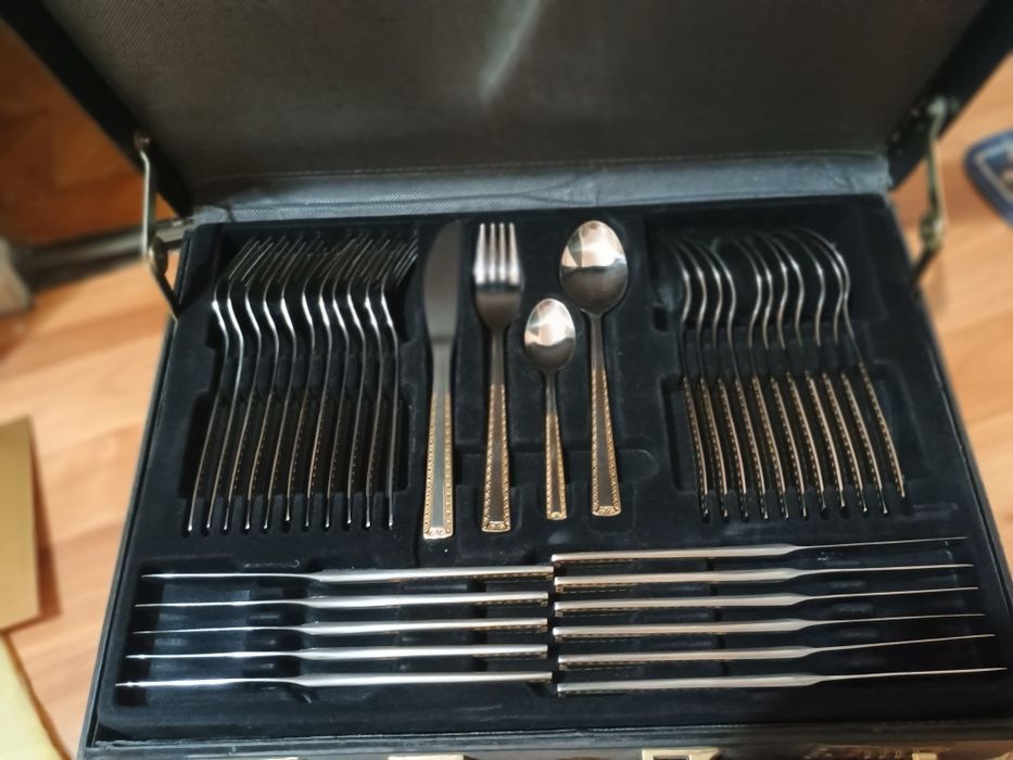 Set tacâmuri Solingen (Carl Schmidt Sohn) - Inox 18/10 - 90 piese, Nou