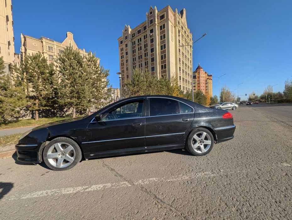 Peugeot 607  restyling  black
