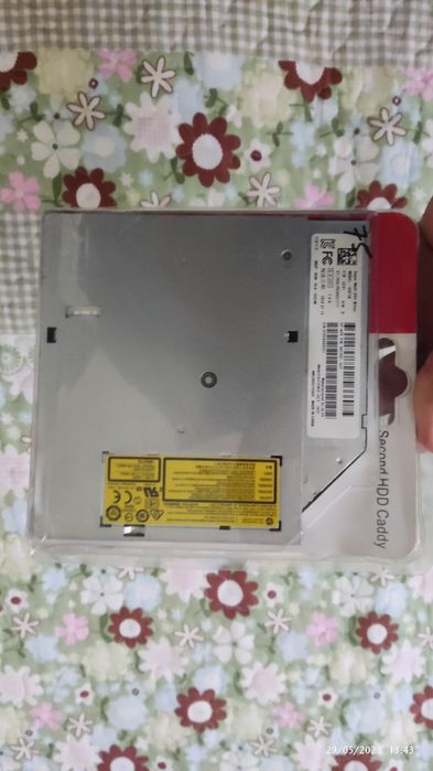 Dvd rom Hp holati ham yangi hpga Ssd quyilgani uchun olindi