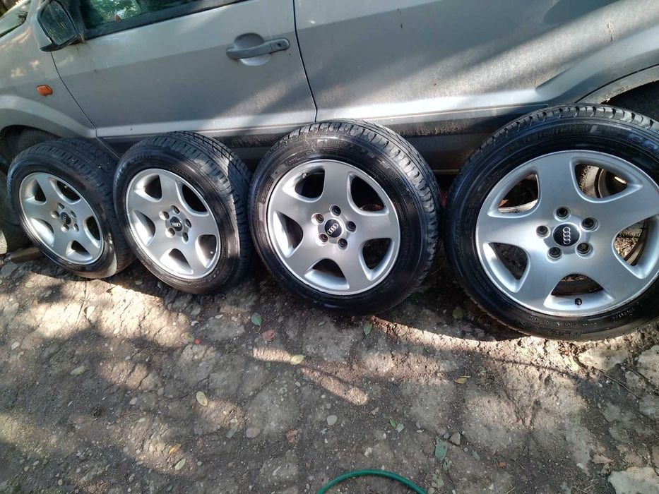 4 roti 205-55-16 vara + 4 roti de iarna.