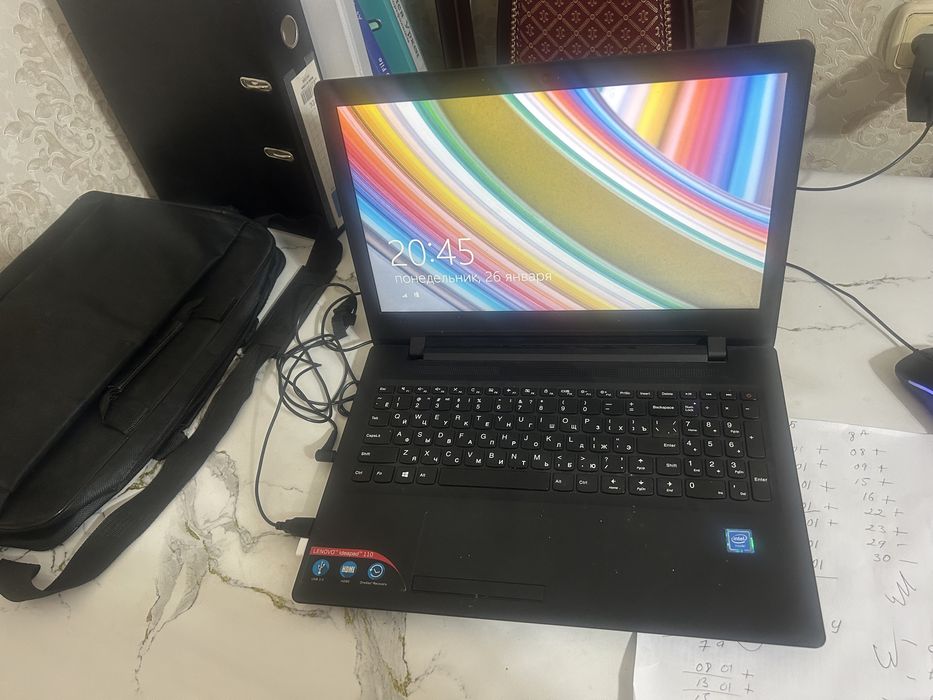 Ноутбук рабочий в отличном состояний