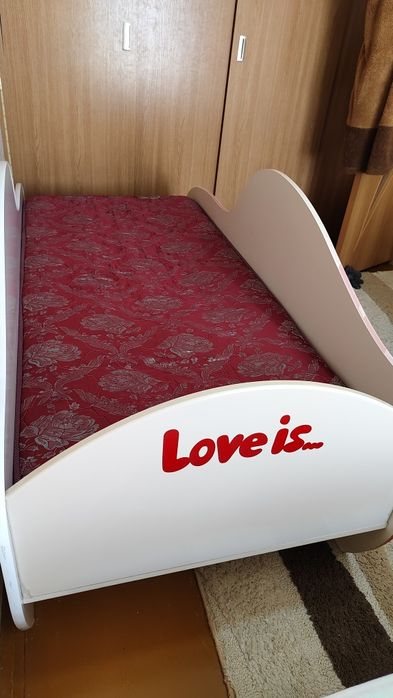 Продам детскую кровать