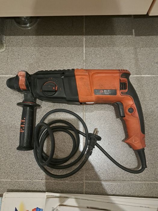 Перфоратор PIT 1000 watt