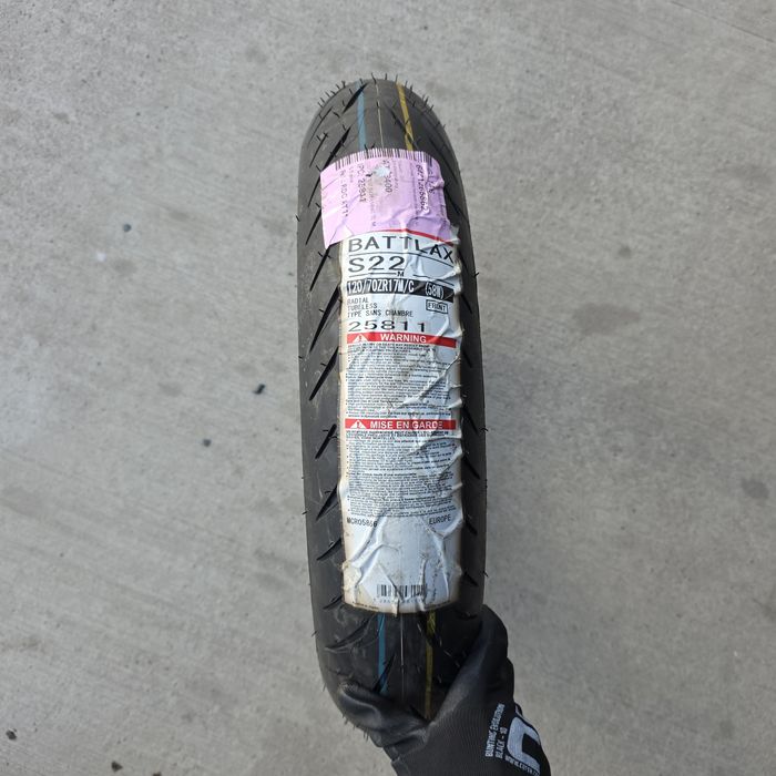 Anvelopa moto 120 70 17 BRIDGESTONE - NOUA!