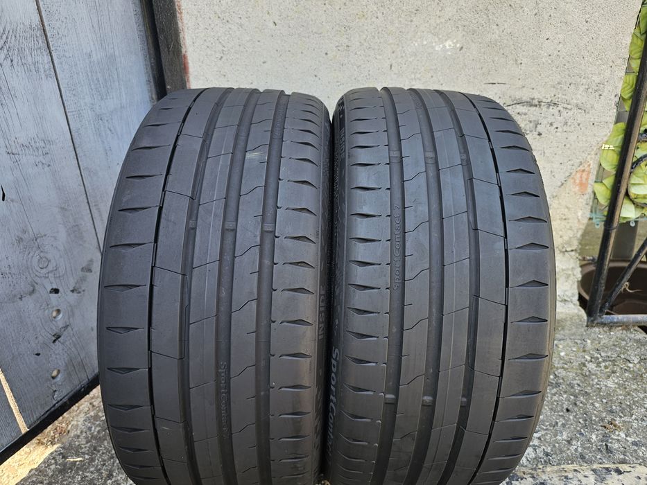 Vând două anvelope de vara continental  225 35 19 dot 0922