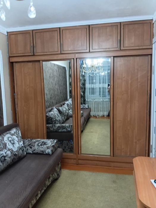 Продам диван и шкаф