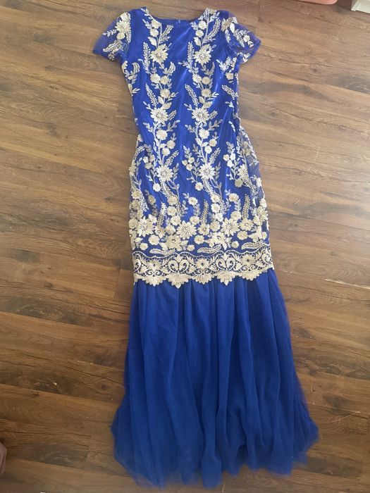 Продам платье размер 44