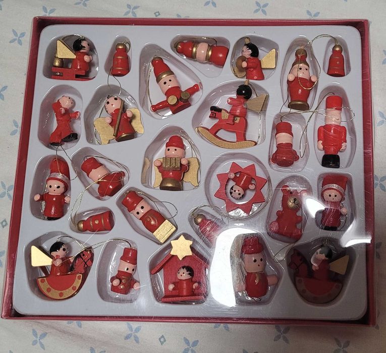 Дървени играчки за елха