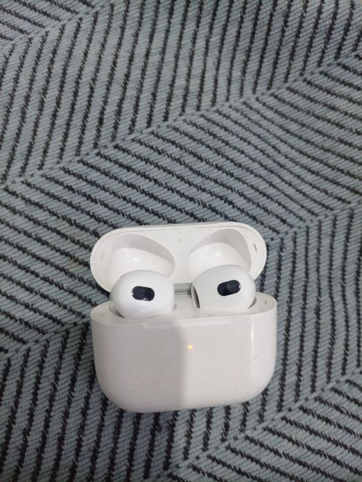 Продам айрподс 3