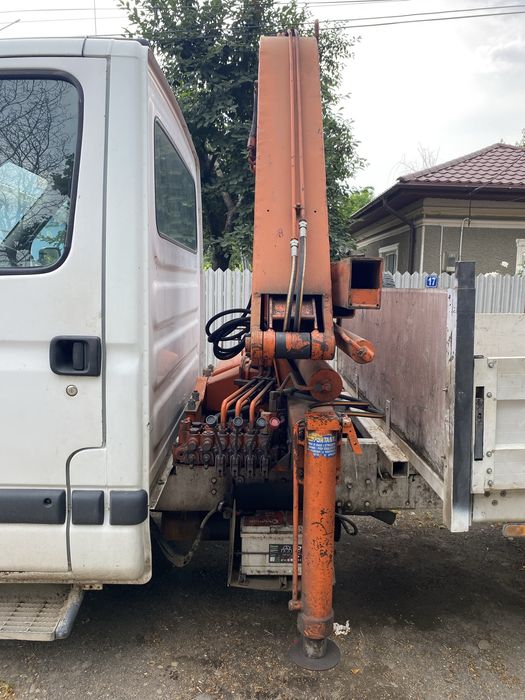 Vand Renault Mascott cu macara