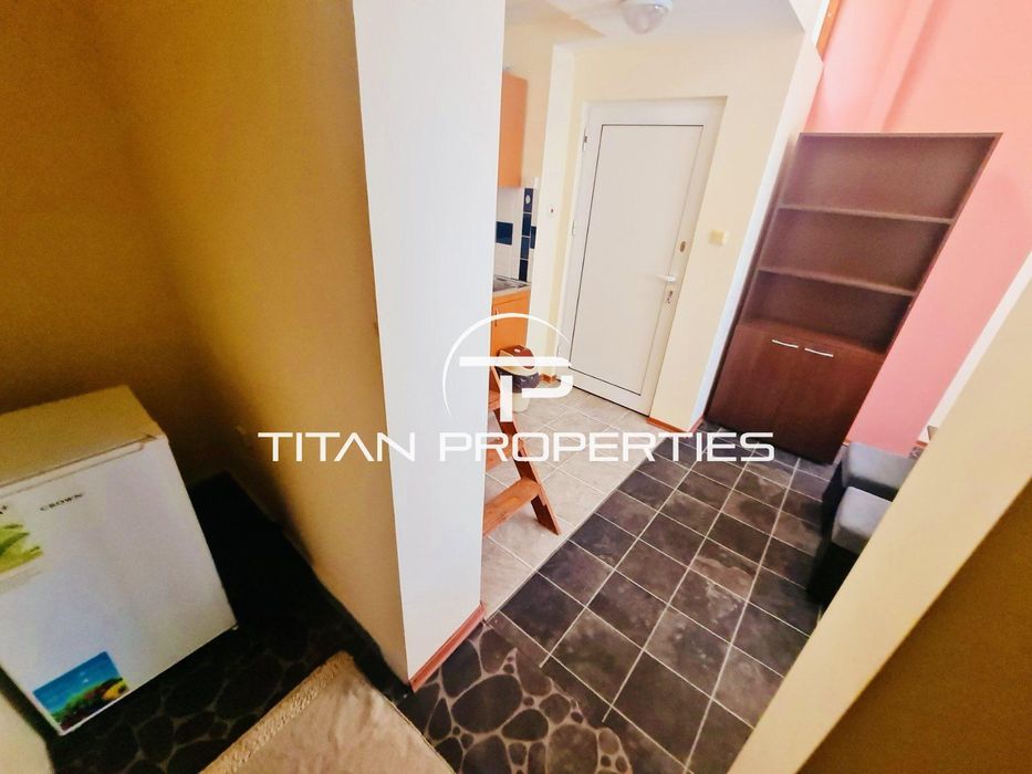 Дава се под наем Двустаен апартамент в Бургас, Център - 30 кв.м за 248.88 € - Снимка #3