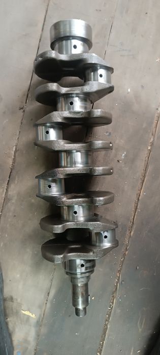 Продам коленвал zd30