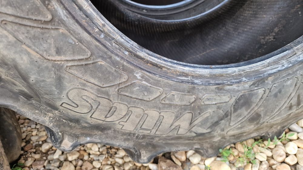 CAUCIUCURI agricole 440/65R24 marca Mitas
