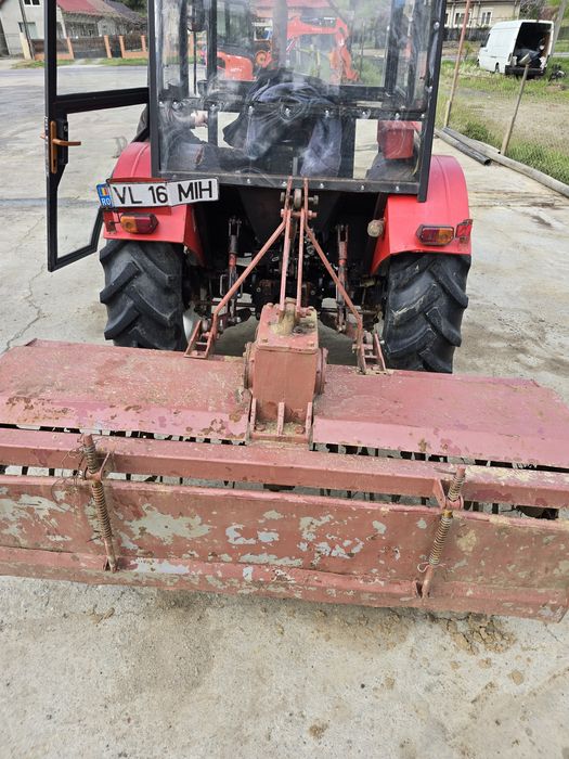Vând Freza Tractor