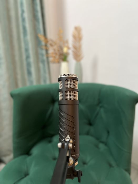 Studio podcast 30mp 3 camere Sony |3 microfoane Rode | Editare | Live