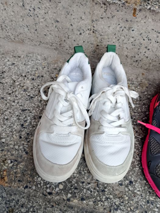 Продавам обувки за момиче различни размери