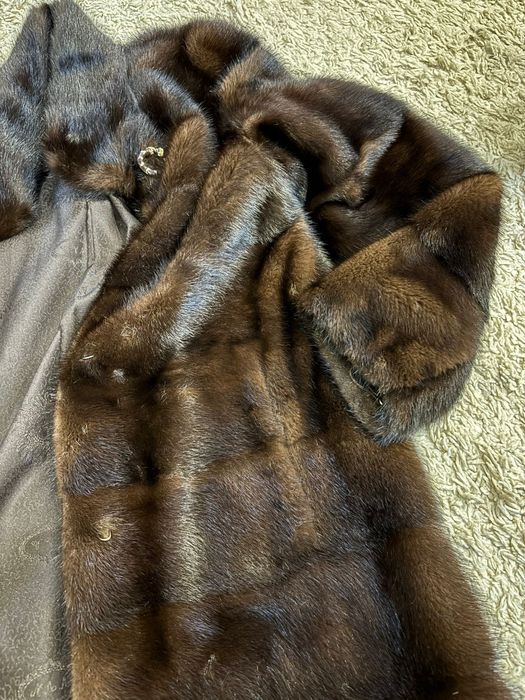 Продам норковую шубу