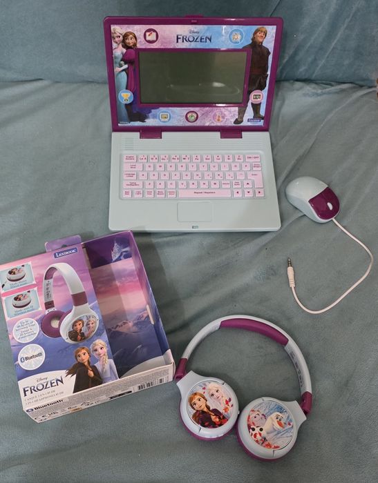 Vand laptop si casti Frozen Lexibook