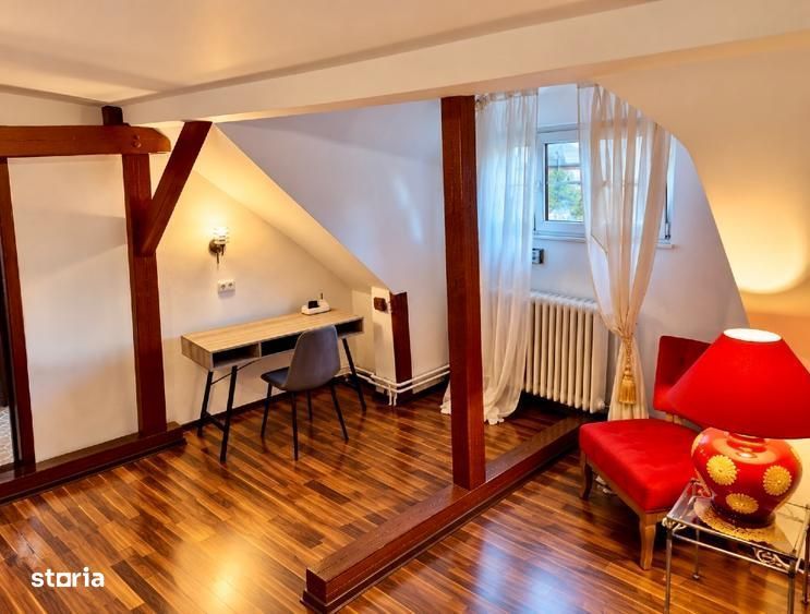 Vilă cu 2 apartamente 4 camere și mansardă, Ultracentral
