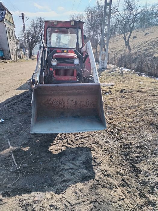 Tractor 445 universal