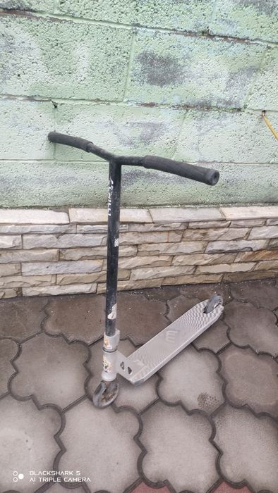 Трюковой самокат