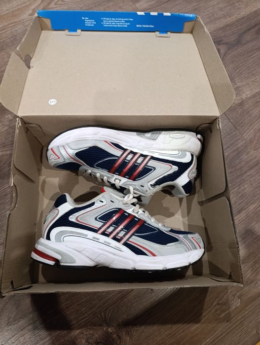 Маратонки Adidas