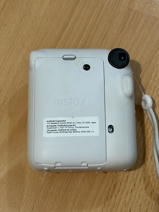 Продам instax 12 mini