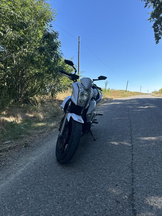 Kawasaki.  ER-6N