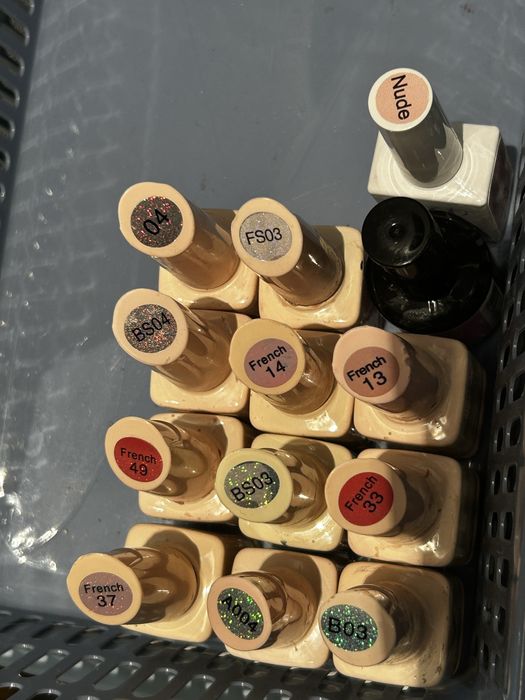 Продам все лаки вместе