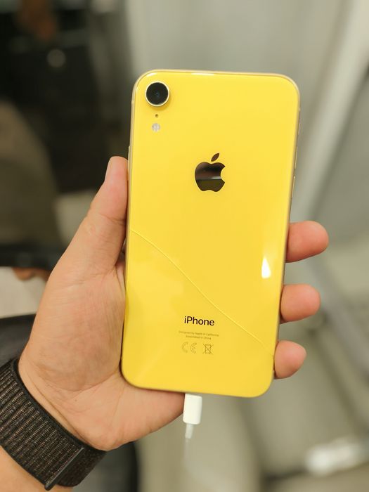 Iphone Xr sotiladi 100$