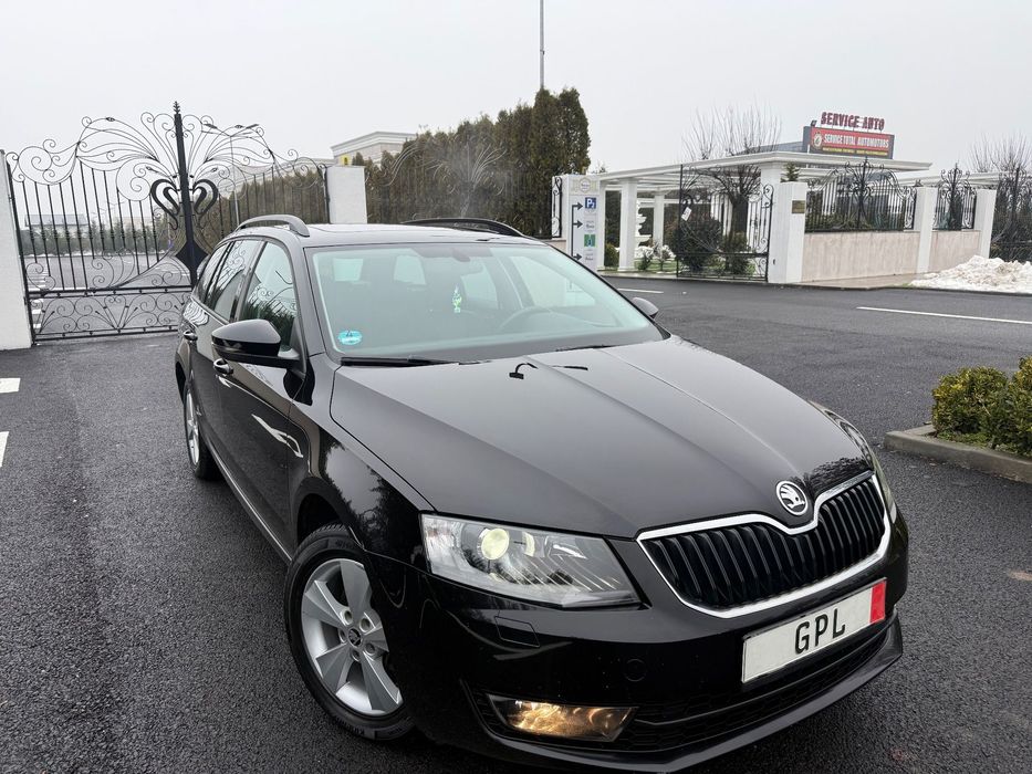 Skoda Octavia Skoda Octavia III 2015 1.4 Euro6 Bixenon Led Piele Pano