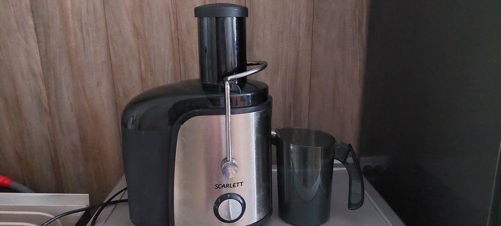 Продам соковыжималку