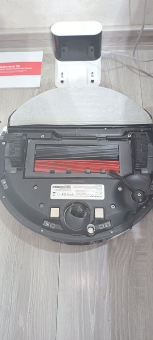 Robot aspirator Roborock S 8