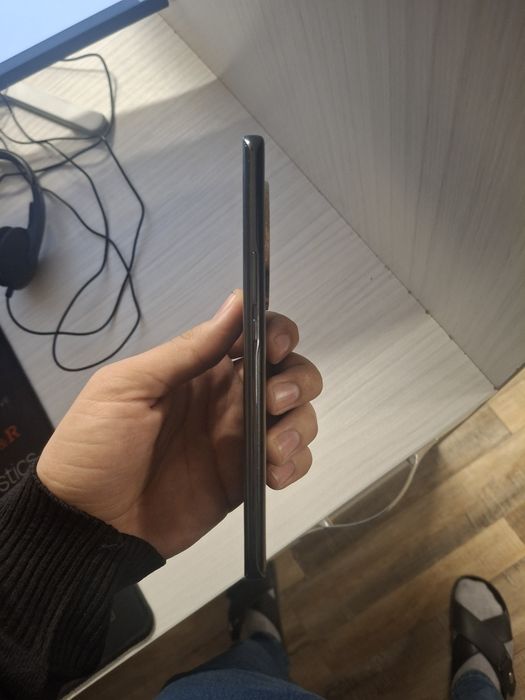 Xonor x9b Holati juda yaxshi aybi umuman yo'q karobka dakumenti bor...